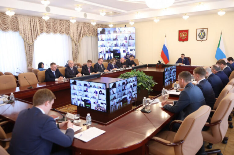 Терпение лопнуло: Витиника и Зотееву в правительстве Хабаровского края заменили перспективными кадрами